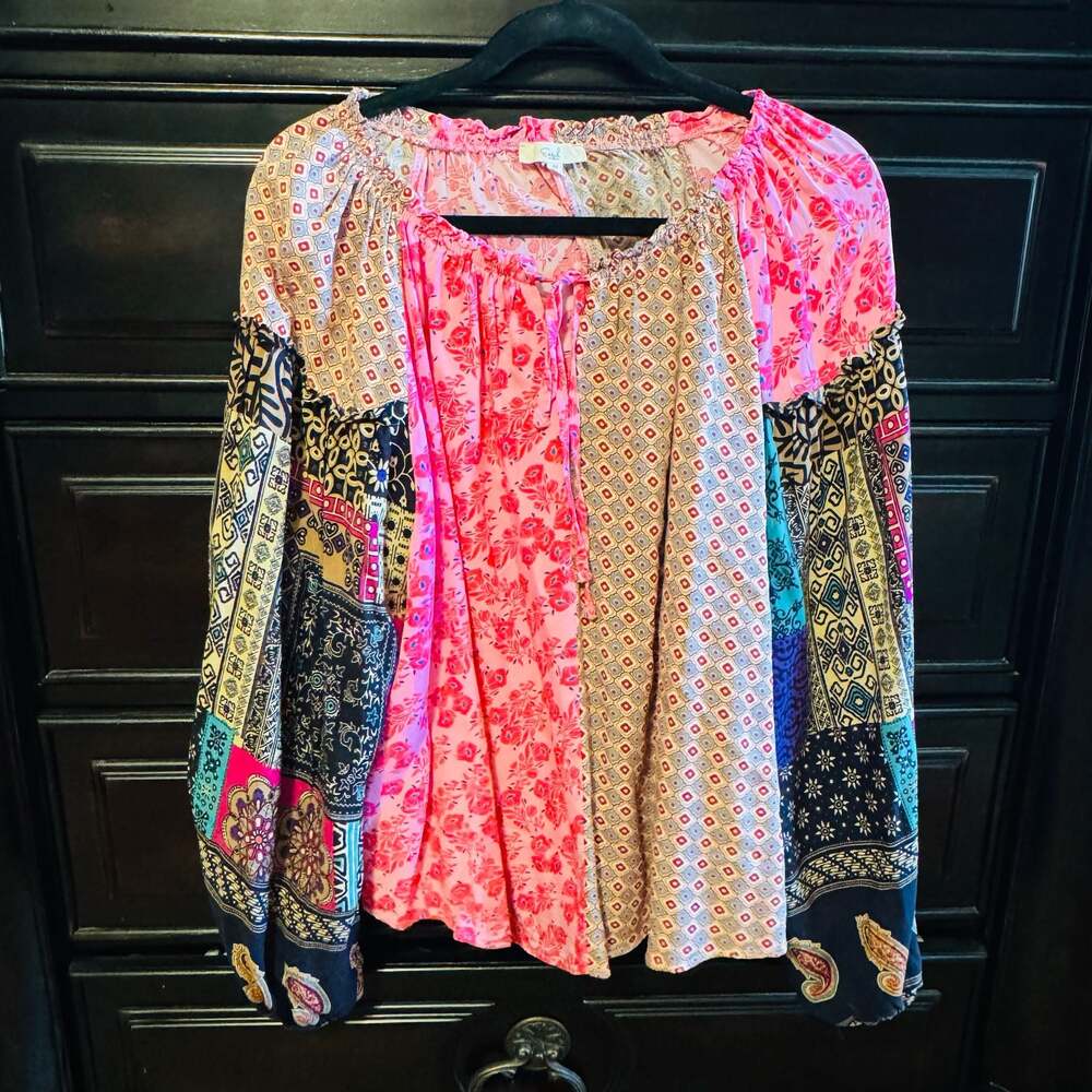 EASEL Los Angeles Patchwork BOHO Peasant Blouse Womens Medium Rayon Pink Floral